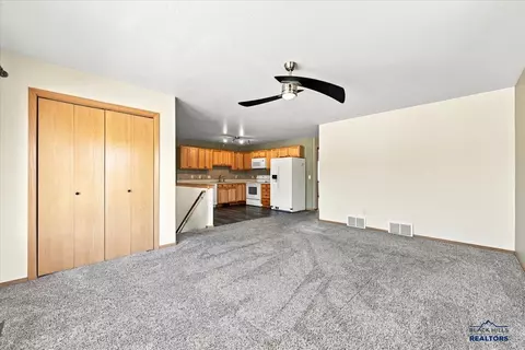 Living - 1802 Sugar Creek Pl, Spearfish, SD 57783 photo 2 of 3