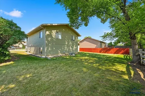 Exterior - 1802 Sugar Creek Pl, Spearfish, SD 57783 photo 3 of 3
