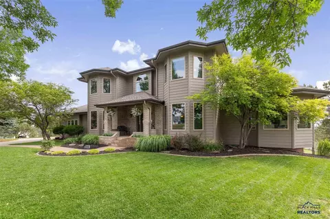 8024 Countryside Blvd, Rapid City, SD 57702