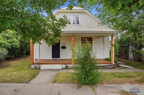828 Farlow Ave, Rapid City, SD 57701