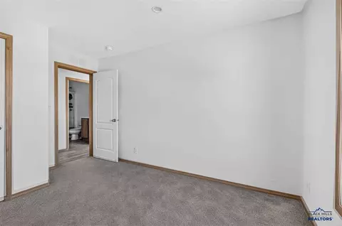 18883 Hermitage Ln, Belle Fourche, SD 57717 photo 20