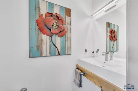 Bath - 24227 Granite Point Ct, Keystone, SD 57751 photo 2 of 2