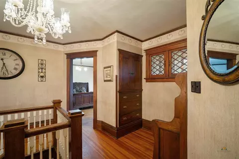 Entry Way - 835 Harding St, Belle Fourche, SD 57717 photo 7 of 8