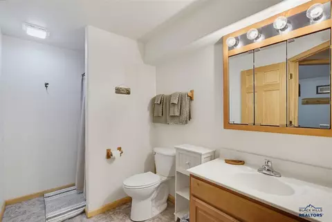 Bath - 11235 Lynx Ln, Lead, SD 57754 photo 3 of 3