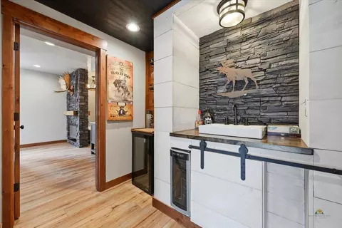 Entry Way - 20975 Journal Ct, Sturgis, SD 57785 photo 2 of 2