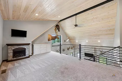Entry Way - 20975 Journal Ct, Sturgis, SD 57785 photo 1 of 2