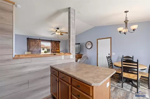 104 Maxwell Dr, Box Elder, SD 57719 photo 8