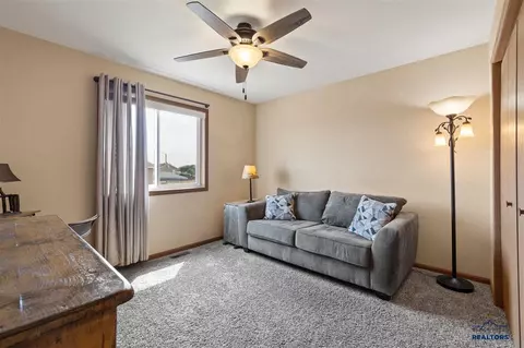 104 Maxwell Dr, Box Elder, SD 57719 photo 10