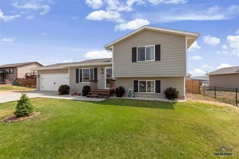 104 Maxwell Dr, Box Elder, SD 57719