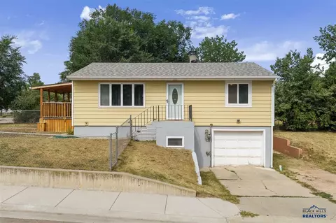 3602 Hall St, Rapid City, SD 57702