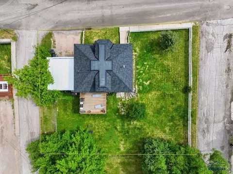 View/Area - 1106 Washington St, Lead, SD 57754 photo 4 of 5