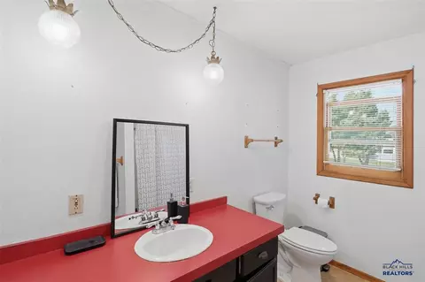 Bath - 318 4th Ave, Wall, SD 57790 photo 5 of 5