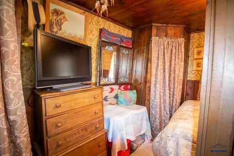 Bedroom - 32 Denver Ave, Deadwood, SD 57732 photo 3 of 6