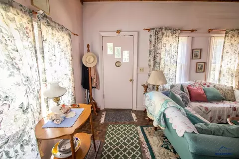 Entry Way - 32 Denver Ave, Deadwood, SD 57732 photo 1 of 5