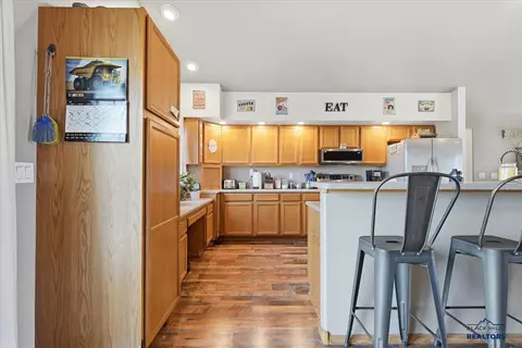 Kitchen - 1301 Hilltop Cir, Belle Fourche, SD 57717 photo 2 of 3