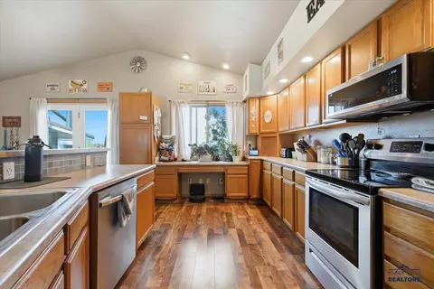 Kitchen - 1301 Hilltop Cir, Belle Fourche, SD 57717 photo 1 of 3
