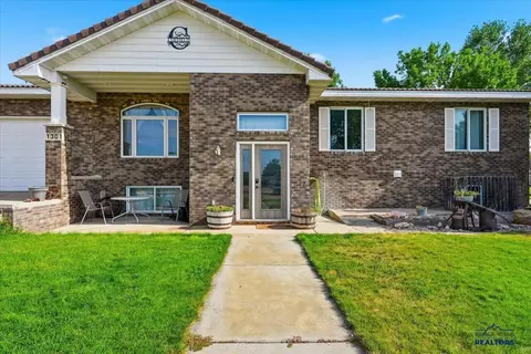 Exterior - 1301 Hilltop Cir, Belle Fourche, SD 57717 photo 2 of 5
