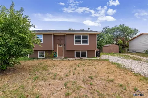 4320 Steeler Ln, Rapid City, SD 57701