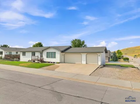 3510 Roughlock Ln, Spearfish, SD 57783
