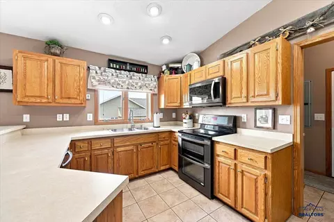 3510 Roughlock Ln, Spearfish, SD 57783 photo 9