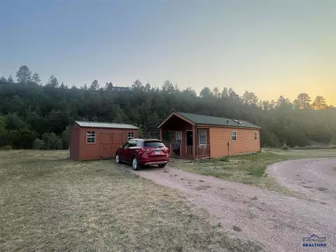 27545 Todd Dr, Hot Springs, SD 57747