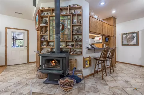 Entry Way - 25246 Holiday Trl, Custer, SD 57730 photo 1 of 1