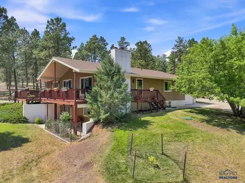 1055 Ridgeland Loop, Rapid City, SD 57702