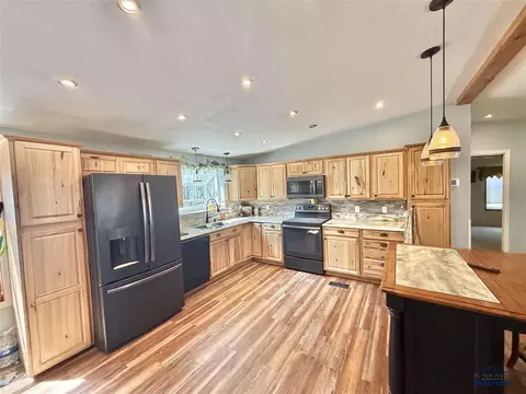 12237 Weaver Dr, Custer, SD 57730 photo 6