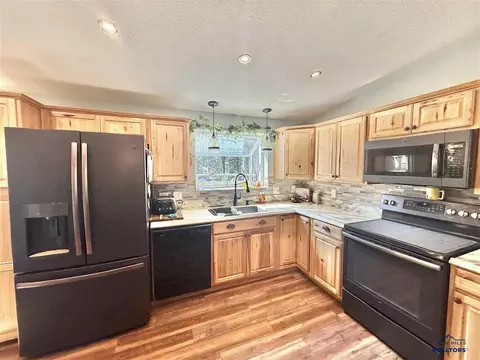 12237 Weaver Dr, Custer, SD 57730 photo 5