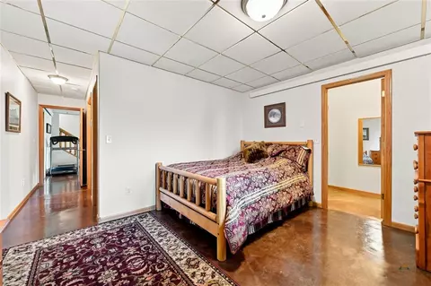 Bedroom - 2515 Lookout Mountain Rd, Spearfish, SD 57783 photo 4 of 7