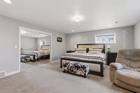 Bedroom - 1003 3rd Ave, Edgemont, SD 57735 photo 5 of 5
