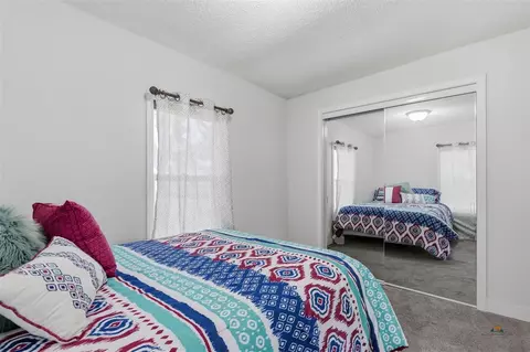 Bedroom - 1003 3rd Ave, Edgemont, SD 57735 photo 2 of 5
