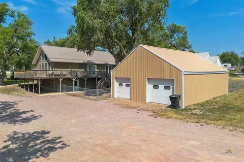 Other - 1003 3rd Ave, Edgemont, SD 57735 photo 1 of 7
