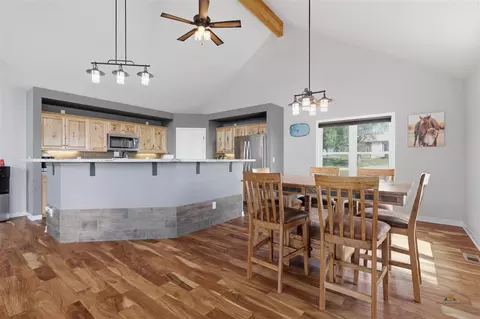 Dining - 1003 3rd Ave, Edgemont, SD 57735 photo 1 of 3