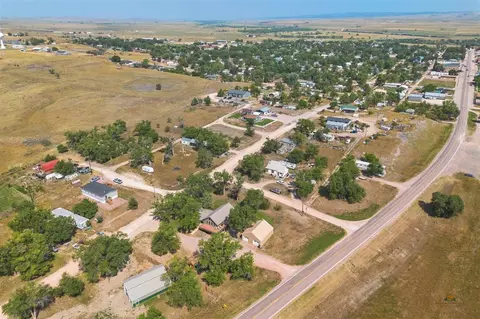 View/Area - 1003 3rd Ave, Edgemont, SD 57735 photo 4 of 7