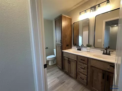 Bath - 3442 Joseph St, Sturgis, SD 57785 photo 3 of 4