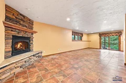 Living - 102 W Pine St, Spearfish, SD 57783 photo 5 of 6