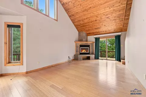 Living - 102 W Pine St, Spearfish, SD 57783 photo 4 of 6