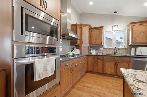 Kitchen - 22743 Partridge Ln, Box Elder, SD 57719 photo 5 of 6