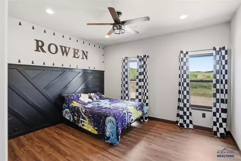 Bedroom - 20258 Avalanche Rd, Whitewood, SD 57793 photo 3 of 6