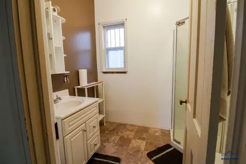 Bath - 412 Bleeker St, Lead, SD 57754 photo 1 of 1