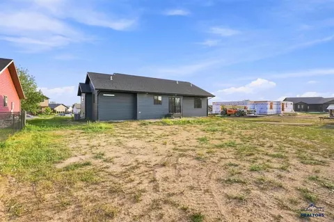 Exterior - 1823 Reserve St, Spearfish, SD 57783 photo 6 of 7