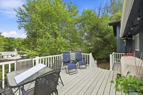 Exterior - 6 Merry Ln, Spearfish, SD 57783 photo 3 of 5
