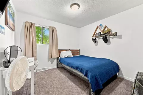 Bedroom - 6 Merry Ln, Spearfish, SD 57783 photo 4 of 8