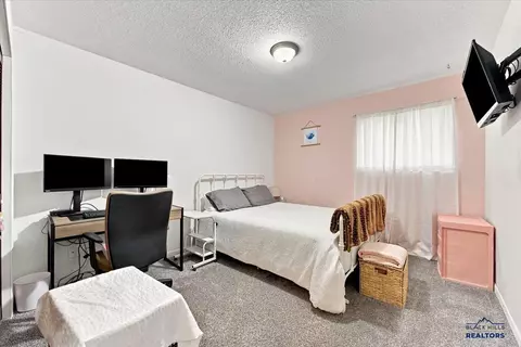 Bedroom - 6 Merry Ln, Spearfish, SD 57783 photo 3 of 8