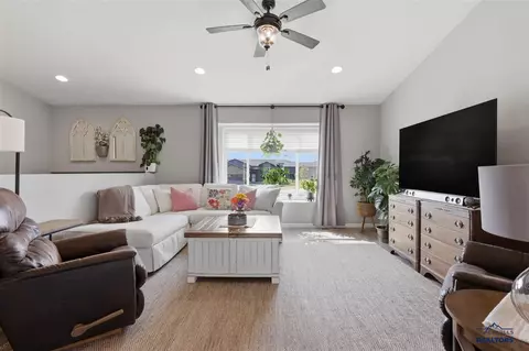 Living - 822 Dirk Ct, Box Elder, SD 57719 photo 2 of 5