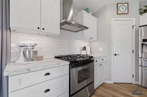 Kitchen - 822 Dirk Ct, Box Elder, SD 57719 photo 4 of 5