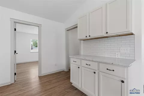 Entry Way - 1925 Absaroka St, Spearfish, SD 57783 photo 1 of 1