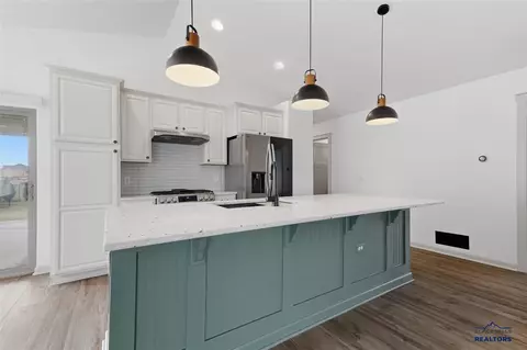 Kitchen - 1925 Absaroka St, Spearfish, SD 57783 photo 1 of 4