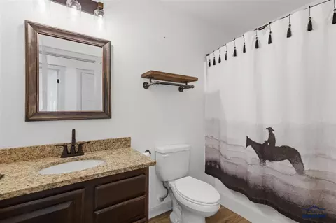 Bath - 1925 Absaroka St, Spearfish, SD 57783 photo 2 of 2